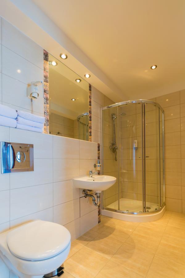 Krol Plaza Spa & Wellness Ярославец Екстериор снимка